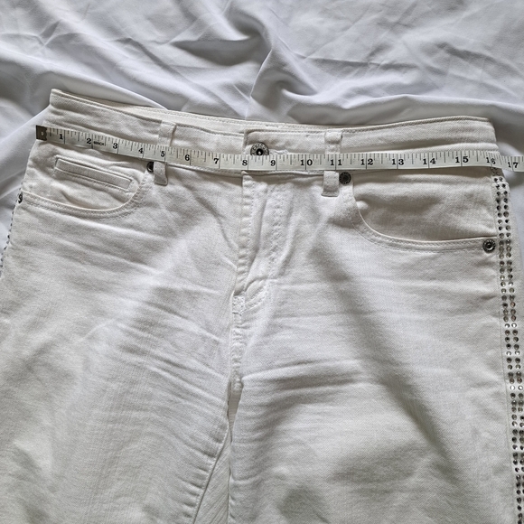Chico's | White rhinestone details women's Capri jeans size 1 - Picture 10 of 14